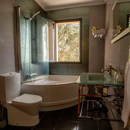 Bairos House - Coastal Escape Nyaraló *