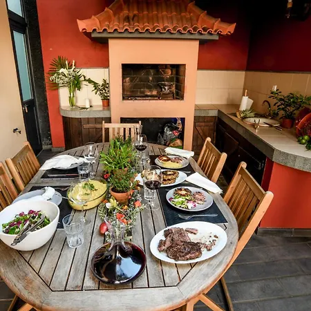 Nyaraló Bairos House - Coastal Escape Ribeira Brava